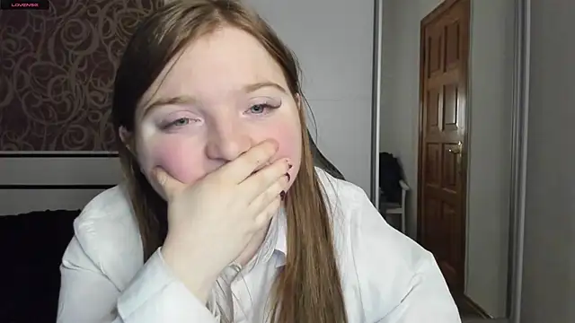 Snapshot of BettySprouse chatting on December 27, 2024, 5:42 am BettySprouse online show from December 27, 2024, 5:42 am