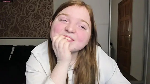 Snapshot of BettySprouse chatting on January 15, 2025, 6:08 pm BettySprouse online show from January 15, 2025, 6:08 pm