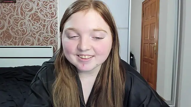 Snapshot of BettySprouse chatting on January 4, 2025, 12:16 pm BettySprouse online show from January 4, 2025, 12:16 pm