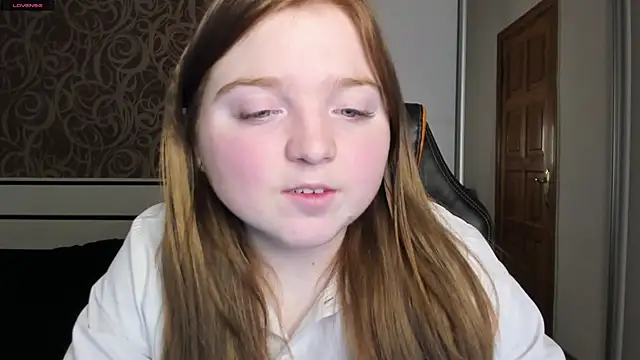 Snapshot of BettySprouse chatting on January 13, 2025, 4:50 am BettySprouse online show from January 13, 2025, 4:50 am