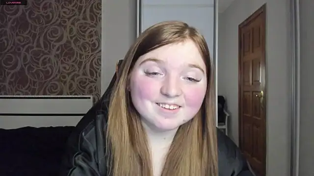 Snapshot of BettySprouse chatting on December 24, 2024, 8:05 pm BettySprouse online show from December 24, 2024, 8:05 pm