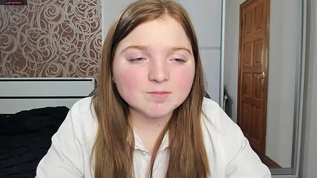 Snapshot of BettySprouse chatting on January 7, 2025, 8:21 pm BettySprouse online show from January 7, 2025, 8:21 pm