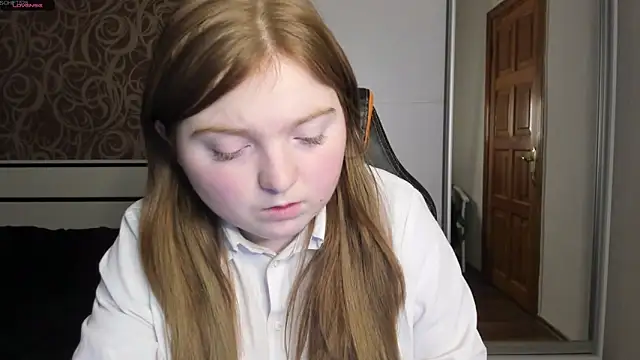 Snapshot of BettySprouse chatting on January 24, 2025, 6:24 am BettySprouse online show from January 24, 2025, 6:24 am