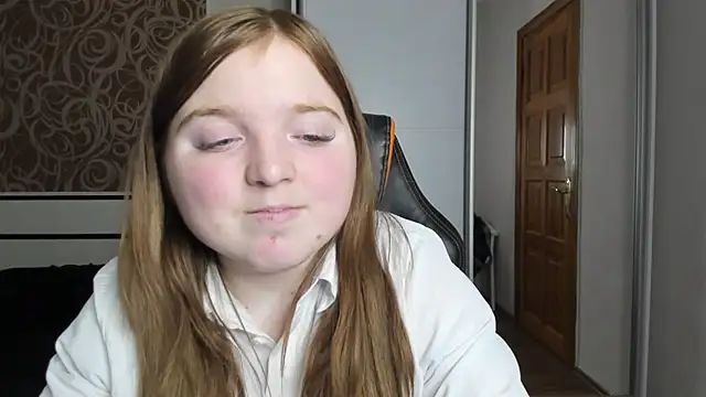 Snapshot of BettySprouse chatting on January 2, 2025, 5:50 pm BettySprouse online show from January 2, 2025, 5:50 pm