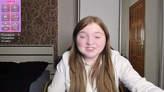 Snapshot of BettySprouse chatting on January 24, 2025, 12:09 am BettySprouse online show from January 24, 2025, 12:09 am