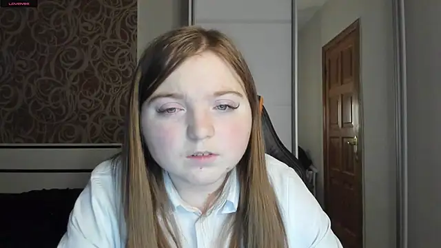 Snapshot of BettySprouse chatting on December 28, 2024, 3:47 am BettySprouse online show from December 28, 2024, 3:47 am
