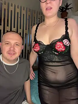 MrMrsRight online show from October 25, 2025, 10:14 am