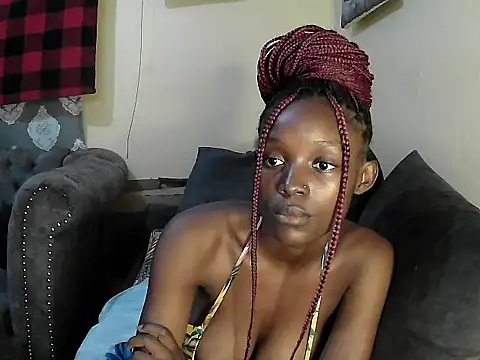 petite clara24 online show from February 25, 2025, 9:48 pm