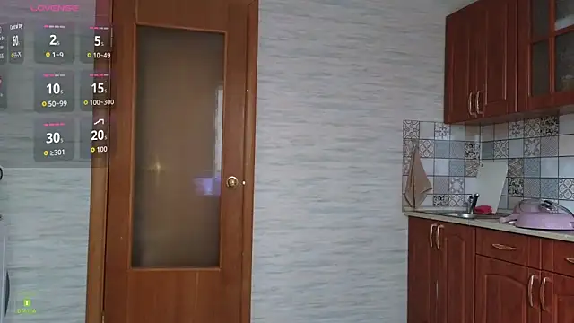 Snapshot of RinaBlondie chatting on October 5, 2025, 2:19 pm RinaBlondie online show from October 5, 2025, 2:19 pm