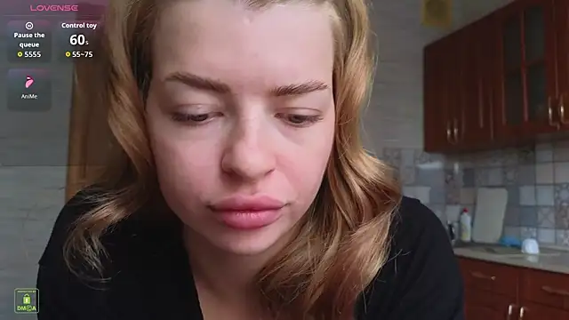 Snapshot of RinaBlondie chatting on September 24, 2025, 11:17 am RinaBlondie online show from September 24, 2025, 11:17 am