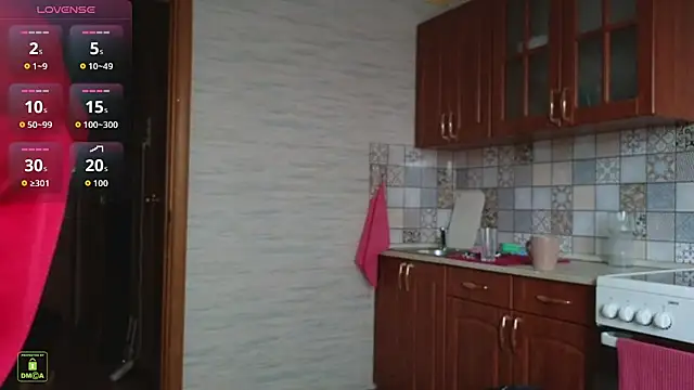 Snapshot of RinaBlondie chatting on November 12, 2025, 7:01 am RinaBlondie online show from November 12, 2025, 7:01 am