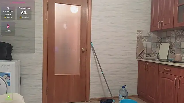 Snapshot of RinaBlondie chatting on September 23, 2025, 6:15 pm RinaBlondie online show from September 23, 2025, 6:15 pm