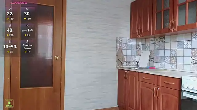 Snapshot of RinaBlondie chatting on September 19, 2025, 10:08 am RinaBlondie online show from September 19, 2025, 10:08 am