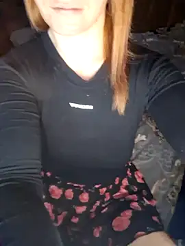  Kitti  online show from October 5, 2025, 4:53 pm