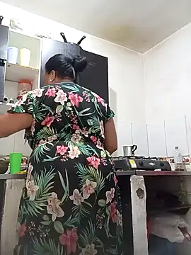 Snapshot of Shanttal0272 chatting on October 23, 2025, 2:16 pm Shanttal0272 online show from October 23, 2025, 2:16 pm