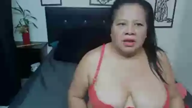 Snapshot of Shanttal0272 chatting on November 29, 2025, 6:41 pm Shanttal0272 online show from November 29, 2025, 6:41 pm