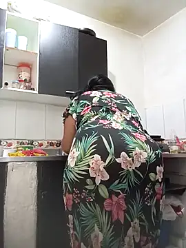 Snapshot of Shanttal0272 chatting on October 17, 2025, 2:19 pm Shanttal0272 online show from October 17, 2025, 2:19 pm