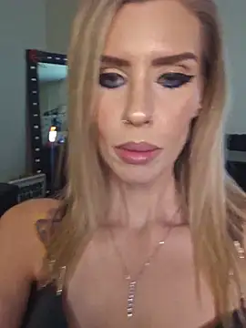 Snapshot of ellieconradxo chatting on July 30, 2026, 5:34 pm ellieconradxo online show from July 30, 2026, 5:34 pm
