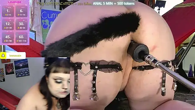 ivenxxxvain online show from October 3, 2025, 7:59 pm