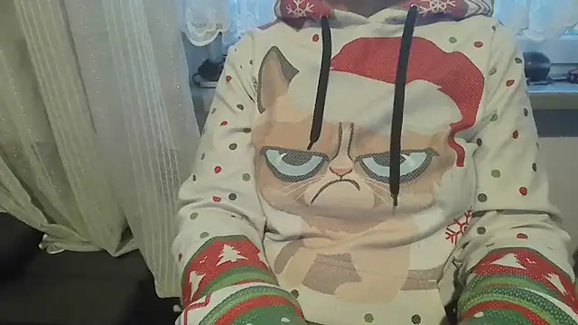 Snapshot of parismira chatting on December 17, 2024, 2:22 pm parismira online show from December 17, 2024, 2:22 pm