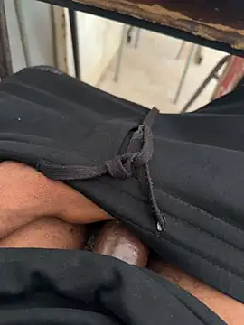 Snapshot of Black-mamba-madingo chatting on February 7, 2026, 9:28 am Black-mamba-madingo online show from February 7, 2026, 9:28 am