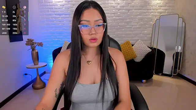 AmberLewis  online show from October 7, 2025, 2:34 am