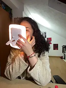 rafamarianoofc online show from March 18, 2025, 9:10 pm