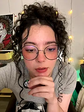 Antoniart  online show from October 20, 2025, 2:02 am