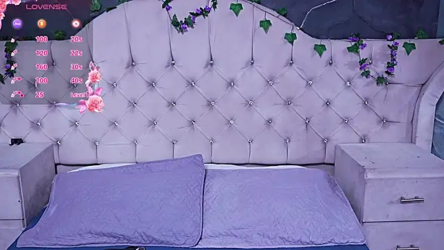 Snapshot of AmberGreyy_ chatting on April 27, 2026, 5:11 pm AmberGreyy online show from April 27, 2026, 5:11 pm