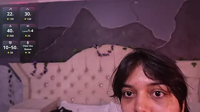 Snapshot of AmberGreyy_ chatting on April 21, 2026, 5:19 pm AmberGreyy online show from April 21, 2026, 5:19 pm