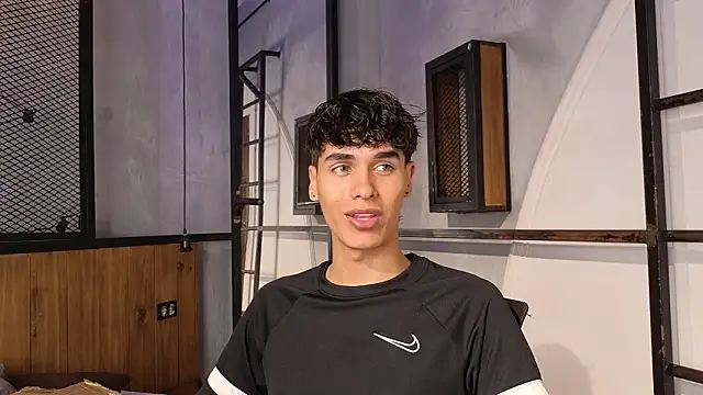 andrewortix online show from March 31, 2026, 4:14 am