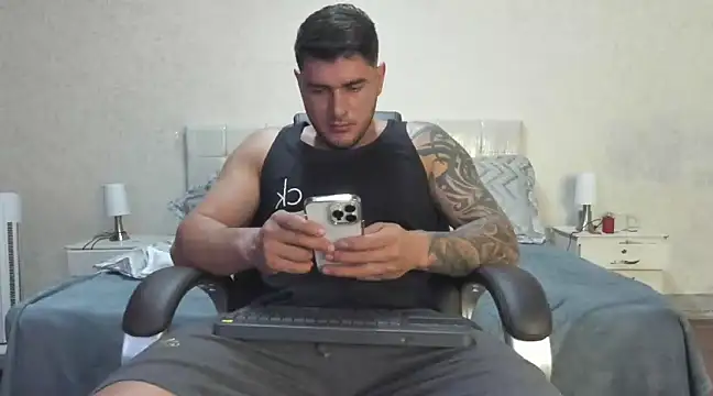 Teilor Creed online show from March 4, 2025, 7:32 pm