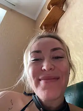 LovenseLush online show from November 20, 2025, 9:21 am