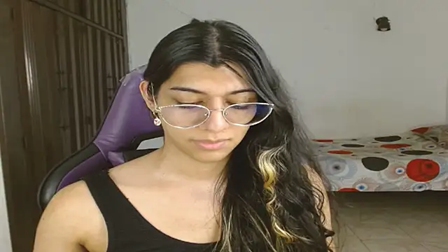 engielphoenis14 online show from September 23, 2025, 9:44 pm