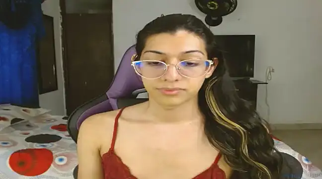 engielphoenis14 online show from March 19, 2025, 9:37 pm