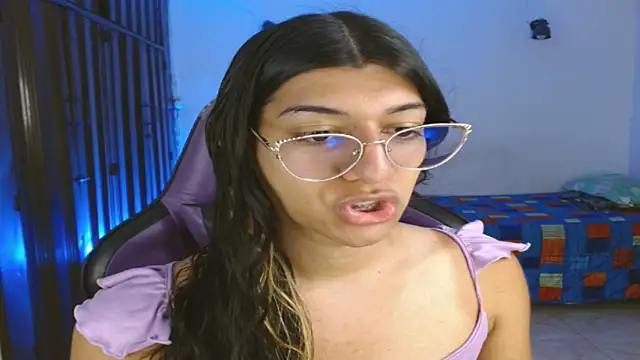 engielphoenis14 online show from October 26, 2025, 12:00 am