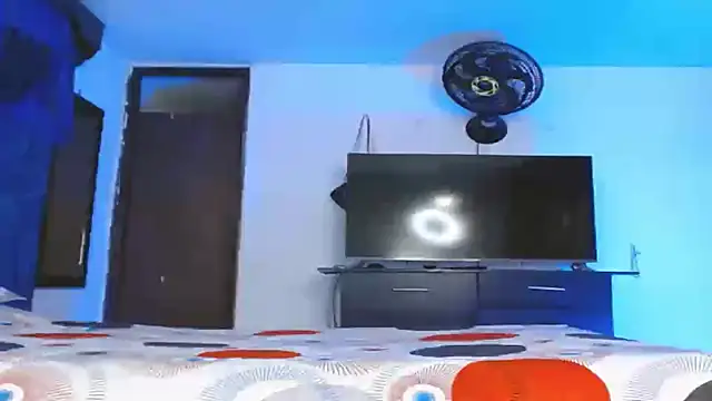 engielphoenis14 online show from March 16, 2025, 12:01 am