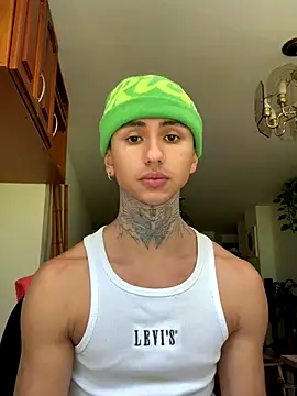 ArchiGoldd online show from September 23, 2025, 4:03 pm