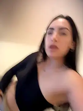 Snapshot of alessandra-a chatting on May 21, 2026, 9:12 pm alessandra-a online show from May 21, 2026, 9:12 pm