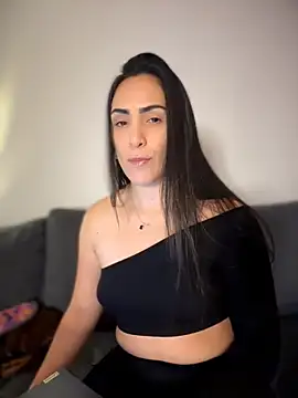 Snapshot of alessandra-a chatting on May 25, 2026, 3:50 am alessandra-a online show from May 25, 2026, 3:50 am