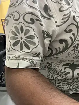 dick69lil online show from April 22, 2026, 10:22 am