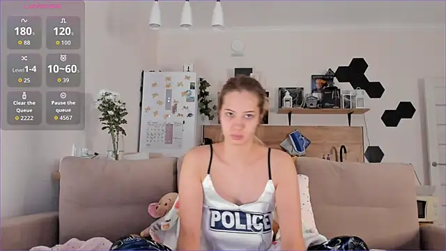 Girl alone home online show from October 13, 2025, 4:03 am