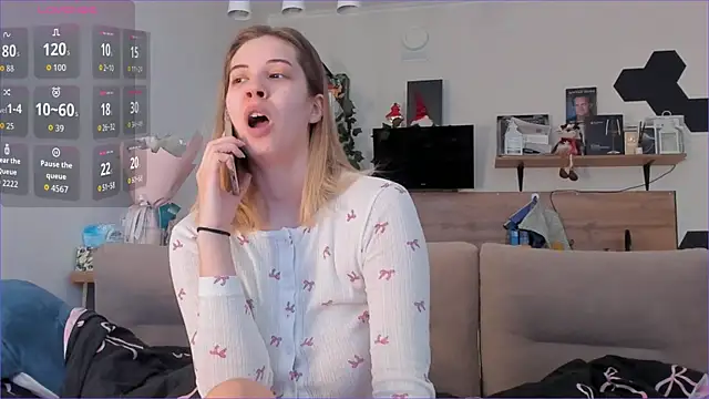 Girl alone home online show from March 26, 2026, 3:49 am