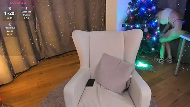 NaokoStifel online show from November 29, 2025, 1:06 am