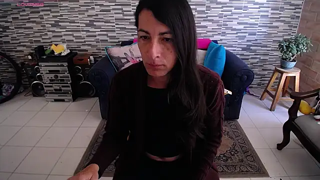Snapshot of VioletaGomezCo chatting on May 18, 2026, 1:16 pm VioletaGomezCo online show from May 18, 2026, 1:16 pm