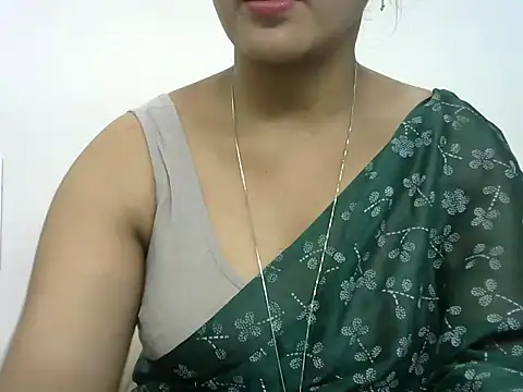 Snapshot of rashmika_reddy chatting on May 24, 2026, 5:51 am rashmika reddy online show from May 24, 2026, 5:51 am