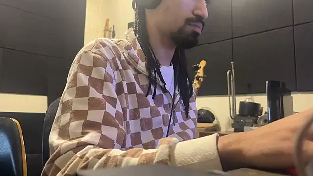 Snapshot of hotcamboy420 chatting on November 26, 2025, 3:50 am hotcamboy420 online show from November 26, 2025, 3:50 am