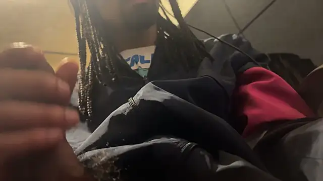 Snapshot of hotcamboy420 chatting on November 14, 2025, 5:11 am hotcamboy420 online show from November 14, 2025, 5:11 am