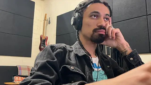 Snapshot of hotcamboy420 chatting on November 13, 2025, 3:43 am hotcamboy420 online show from November 13, 2025, 3:43 am