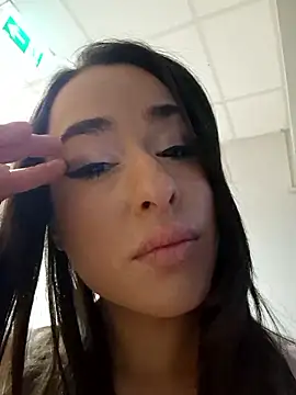 LydiaMaus96 online show from January 7, 2026, 3:50 pm